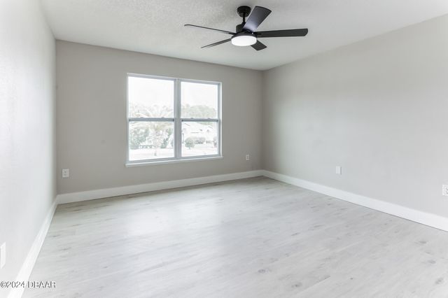 73 London Drive, Palm Coast, FL 32137