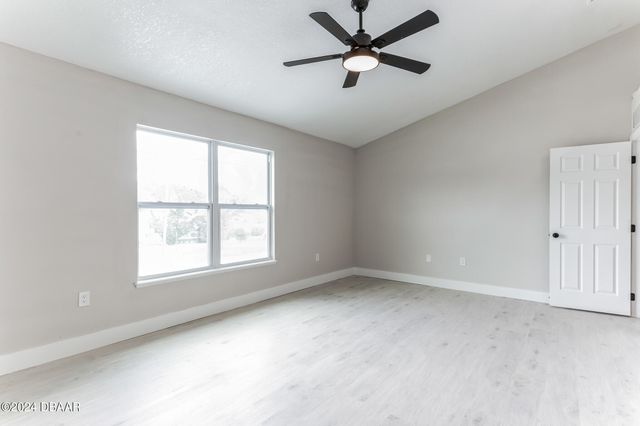 73 London Drive, Palm Coast, FL 32137