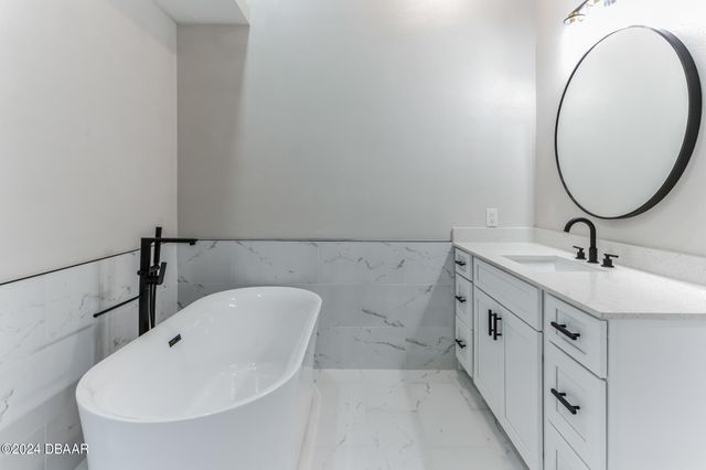 73 London Drive, Palm Coast, FL 32137