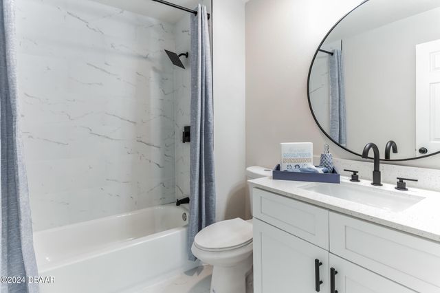 73 London Drive, Palm Coast, FL 32137