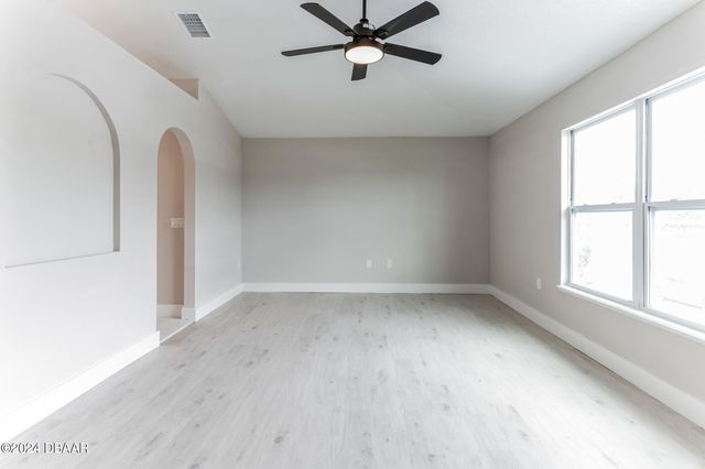 73 London Drive, Palm Coast, FL 32137