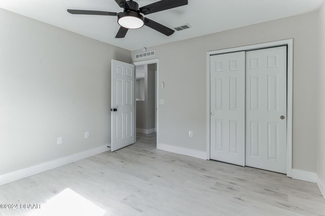 73 London Drive, Palm Coast, FL 32137