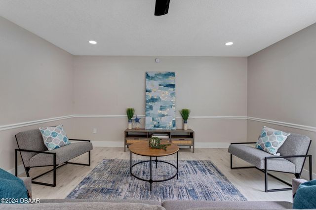 73 London Drive, Palm Coast, FL 32137