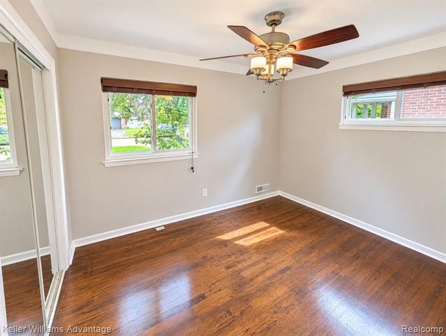 28142 Elmira Street, Livonia, MI 48150