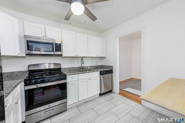 121 Florence Road 2B, Branford, CT 06405