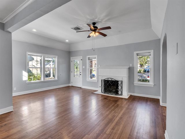 2141 Colquitt Street, Houston, TX 77098