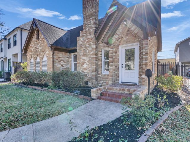 2141 Colquitt Street, Houston, TX 77098