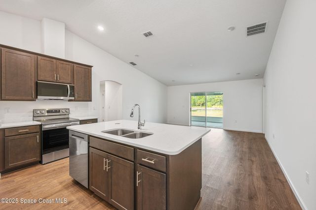 413 Ganley Street, Palm Bay, FL 32908