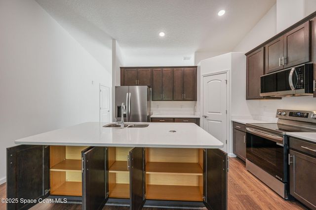 413 Ganley Street, Palm Bay, FL 32908