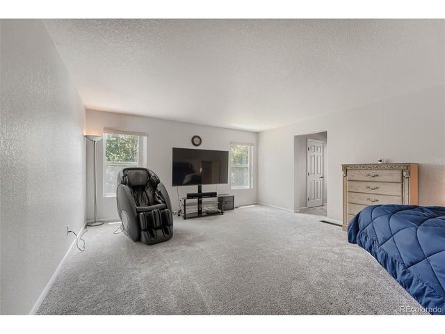 19034 Burlington Pl, Denver, CO 80249