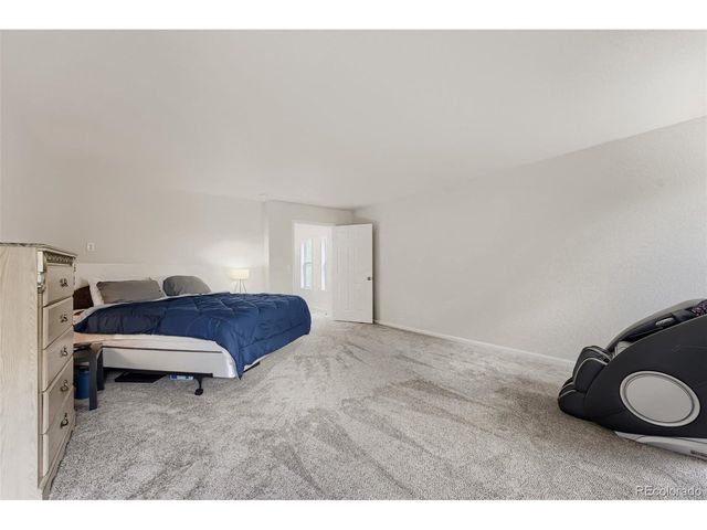 19034 Burlington Pl, Denver, CO 80249