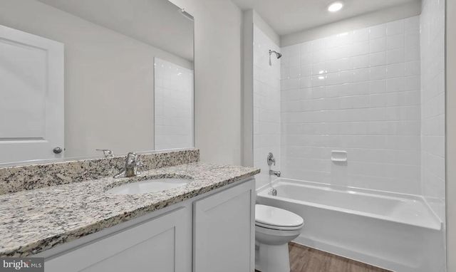 672 ARMSTRONG AVE, Hagerstown, MD 21740