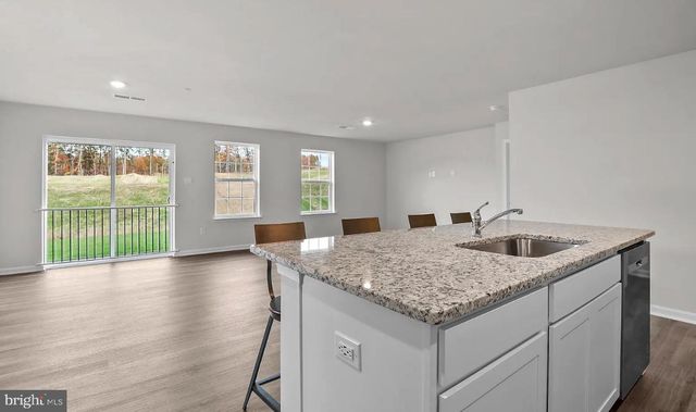 672 ARMSTRONG AVE, Hagerstown, MD 21740