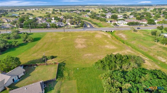 801 N John Stockbauer Drive, Victoria, TX 77904