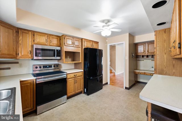 1211 GRINNELL RD, Wilmington, DE 19803