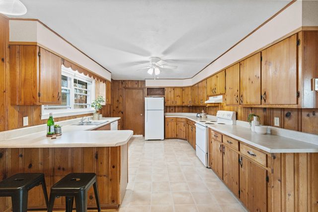 128 Scott Street NE, Charleston, TN 37310