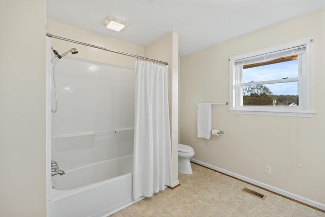 128 Scott Street NE, Charleston, TN 37310