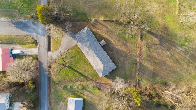 128 Scott Street NE, Charleston, TN 37310