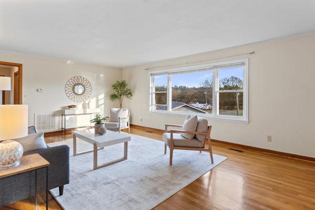 128 Scott Street NE, Charleston, TN 37310