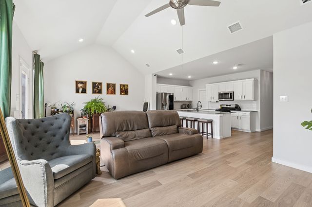 2123 Pedigree Lane, Seagoville, TX 75159