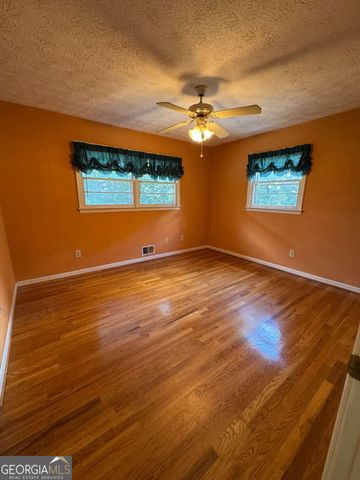 5 Ridgewood Drive, Cartersville, GA 30120