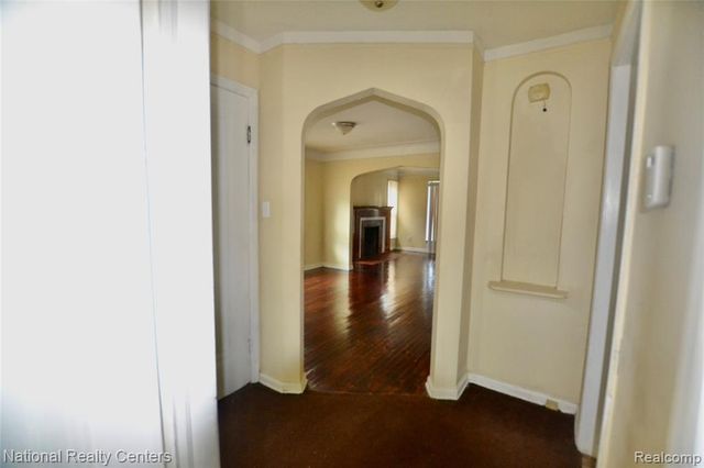 8267 Carlin Street, Detroit, MI 48228