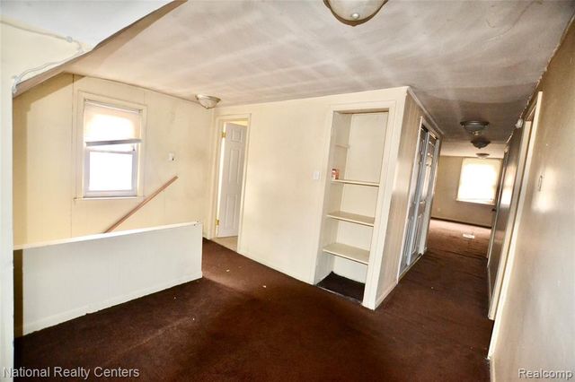 8267 Carlin Street, Detroit, MI 48228