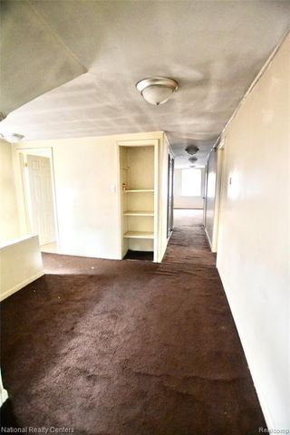 8267 Carlin Street, Detroit, MI 48228