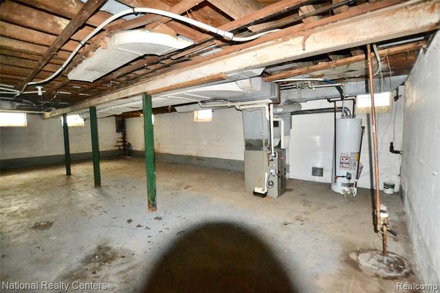 8267 Carlin Street, Detroit, MI 48228
