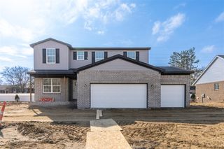 20215 Sunset Avenue, Livonia, MI 48152