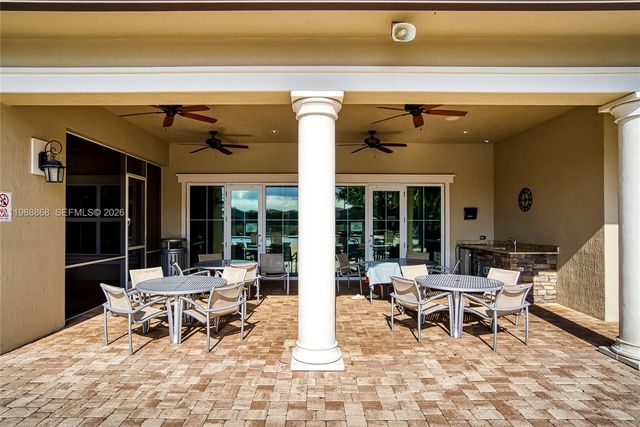 1475 Silk Oak Dr, Hollywood, FL 33021