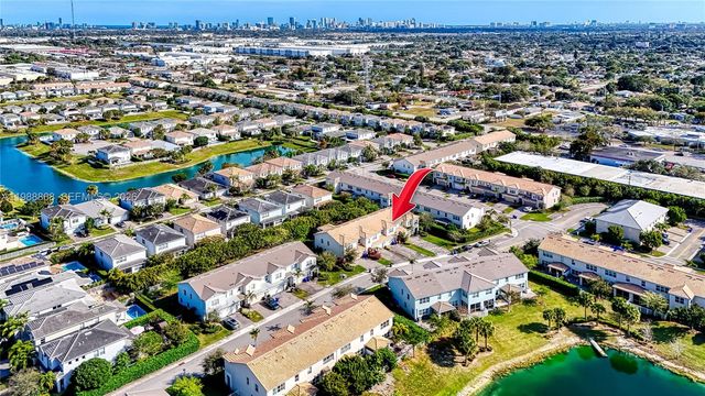 1475 Silk Oak Dr, Hollywood, FL 33021