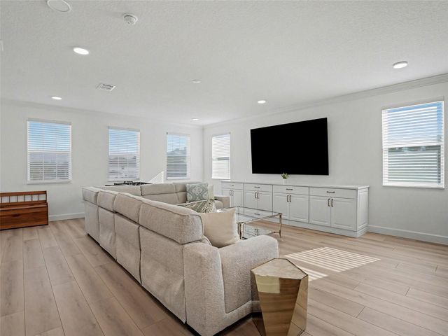 2612 RAVENCLIFFE TERRACE, Oviedo, FL 32765