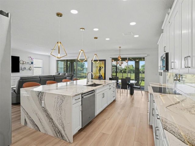 2612 RAVENCLIFFE TERRACE, Oviedo, FL 32765