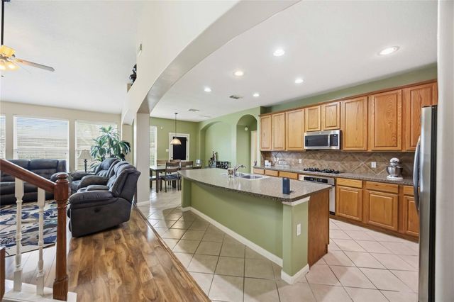 11404 Summit Bay Drive, Pearland, TX 77584