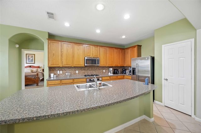 11404 Summit Bay Drive, Pearland, TX 77584