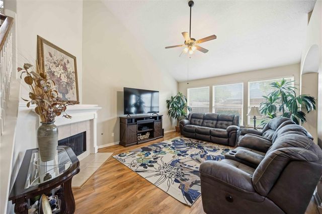 11404 Summit Bay Drive, Pearland, TX 77584