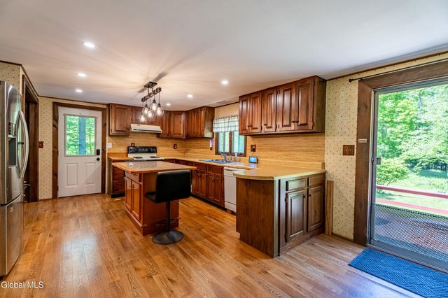 86 Lasher Road, Charlton, NY 12020