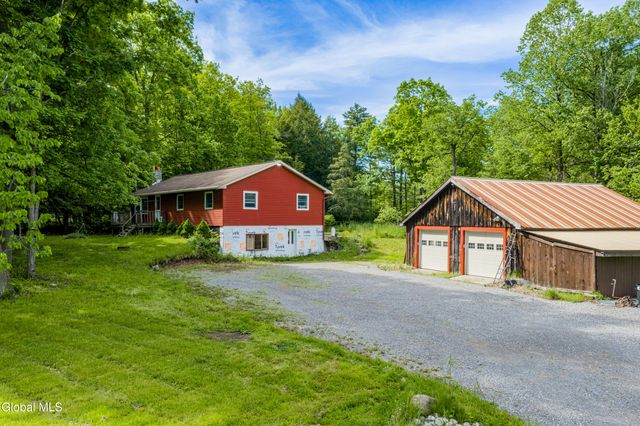 86 Lasher Road, Charlton, NY 12020