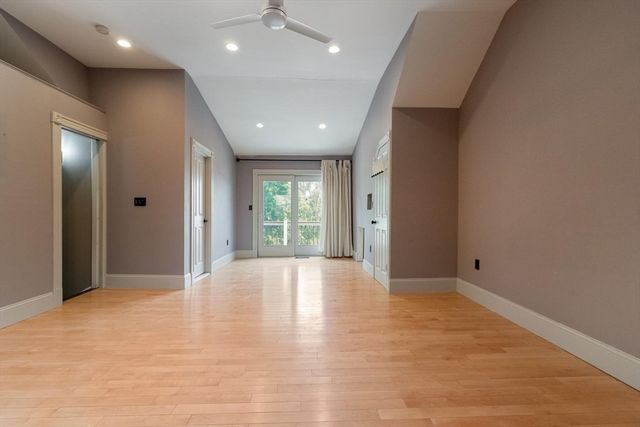 58 G St, Boston, MA 02127