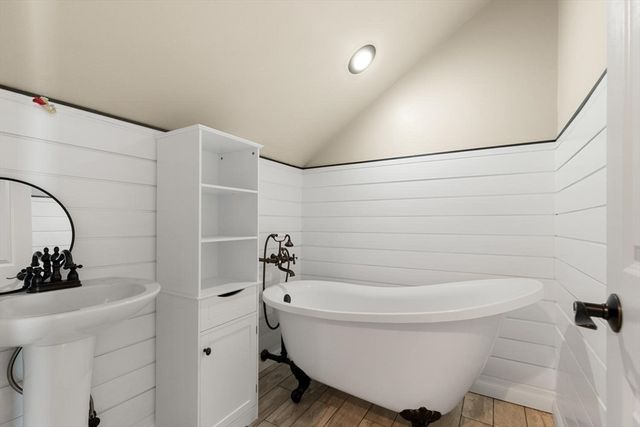 58 G St, Boston, MA 02127