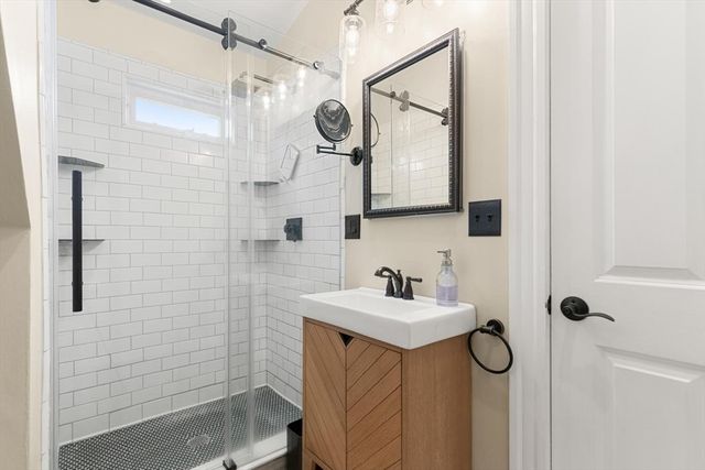 58 G St, Boston, MA 02127