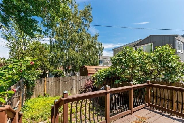 58 G St, Boston, MA 02127