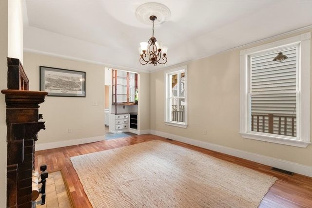 58 G St, Boston, MA 02127