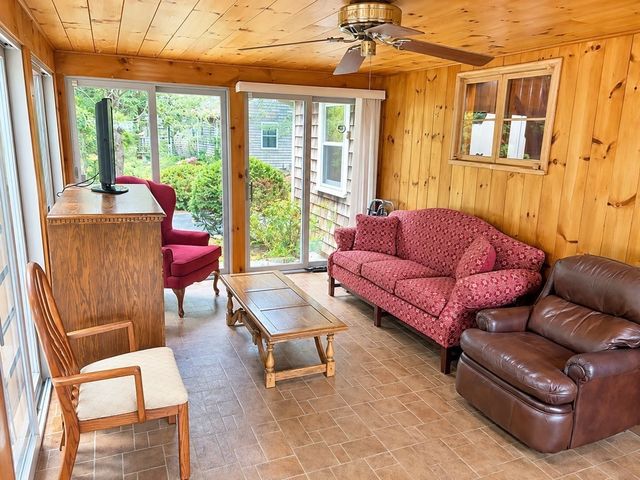 5 Bay Path, Kingston, MA 02364
