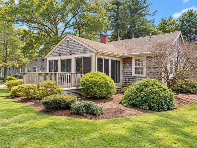 5 Bay Path, Kingston, MA 02364