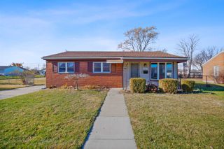 28117 Roy Street, St Clair Shores, MI 48081