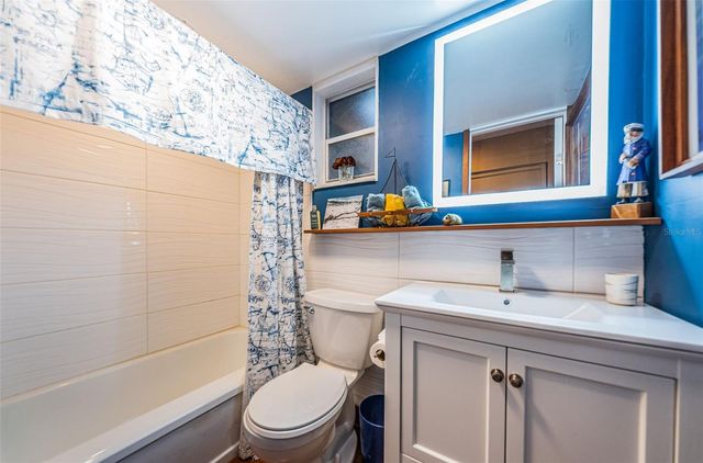 330 N SPRING BOULEVARD, Tarpon Springs, FL 34689