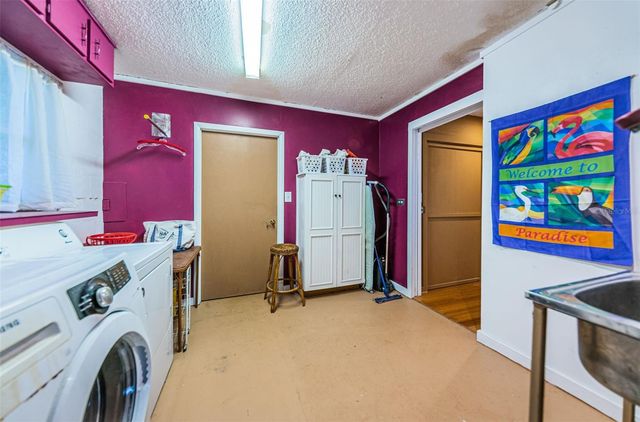 330 N SPRING BOULEVARD, Tarpon Springs, FL 34689