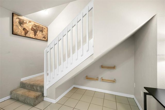 5614 SW 8TH PLACE, Gainesville, FL 32607